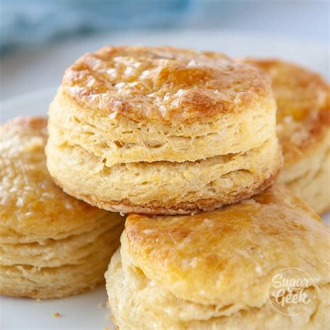 How many sugar are in buttermilk biscuits - calories, carbs, nutrition