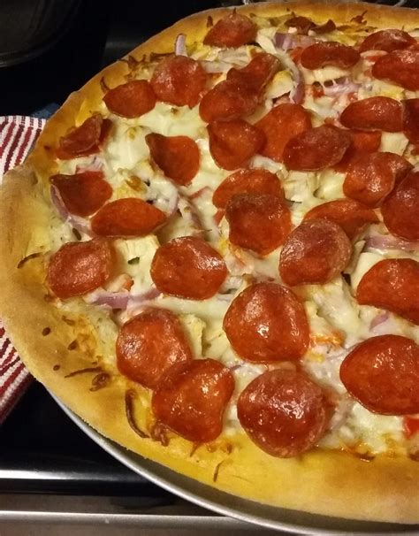 How many sugar are in cajun pizza 1 - calories, carbs, nutrition