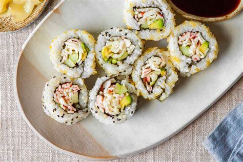 How many sugar are in californian roll selection - calories, carbs, nutrition