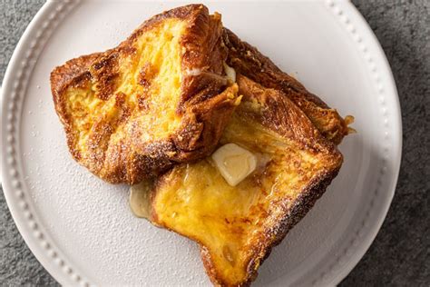 How many sugar are in canadian french toast 2 pieces - calories, carbs, nutrition