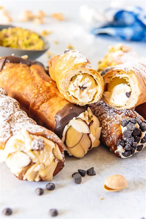 How many sugar are in cannoli - calories, carbs, nutrition