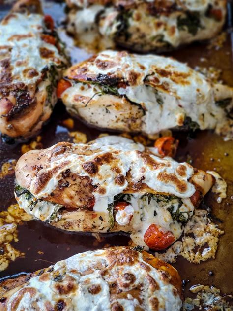 How many sugar are in caprese chicken - calories, carbs, nutrition