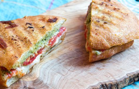 How many sugar are in caprese panini (36045.0) - calories, carbs, nutrition