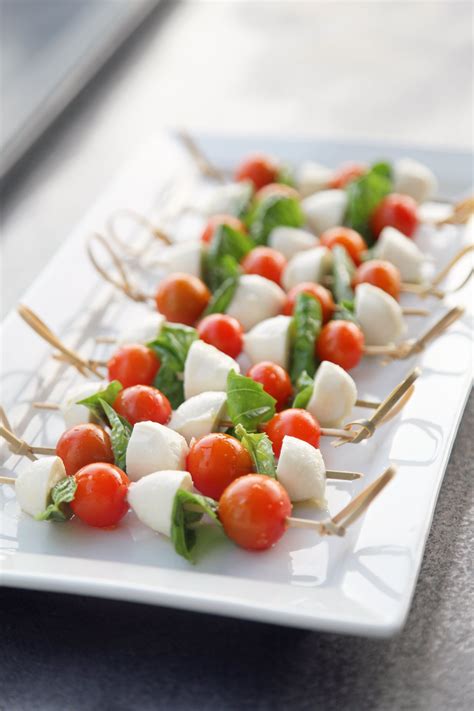 How many sugar are in caprese skewers - calories, carbs, nutrition