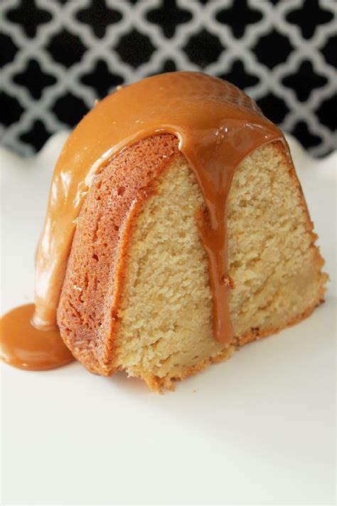 How many sugar are in caramel lemon pound cake - calories, carbs, nutrition