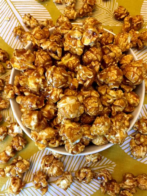 How many sugar are in caramel popcorn - calories, carbs, nutrition