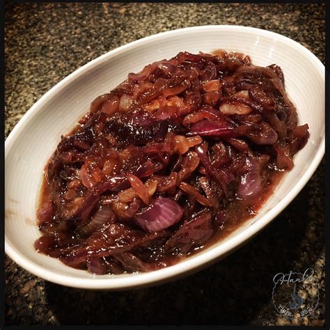 How many sugar are in caramelized balsamic red onion - calories, carbs, nutrition