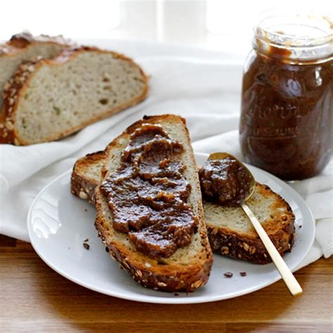 How many sugar are in caramelized shallot jam - calories, carbs, nutrition