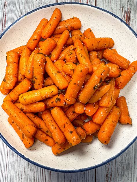 How many sugar are in carrots glazed maple oblique cut 4 oz - calories, carbs, nutrition