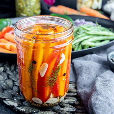 How many sugar are in carrots pickled 1 oz - calories, carbs, nutrition