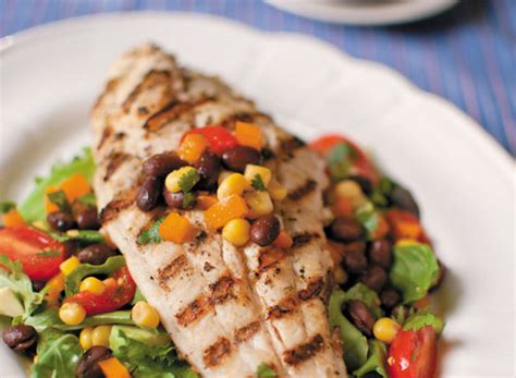 How many sugar are in catfish with black beans & corn relish - calories, carbs, nutrition