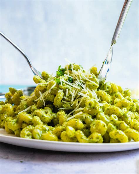 How many sugar are in cavatappi with herbs and garlic - calories, carbs, nutrition