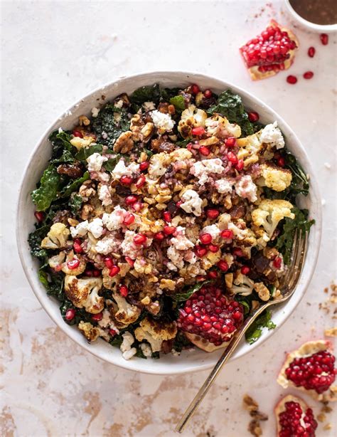 How many sugar are in cayenne roasted cauliflower, kale and chicken box salad - calories, carbs, nutrition