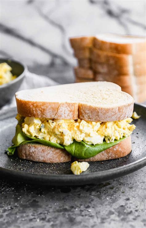 How many sugar are in cerner kids egg salad sandwich - calories, carbs, nutrition