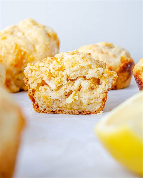 How many sugar are in cheddar lemon pepper biscuits, 4.3 oz. - calories, carbs, nutrition