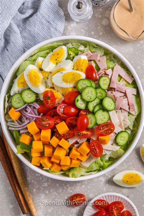 How many sugar are in chef salad (no tomato) - calories, carbs, nutrition