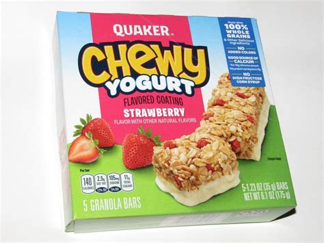 How many sugar are in chewy yogurt strawberry - calories, carbs, nutrition