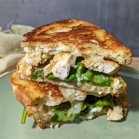 How many sugar are in chicken, spinach panini - calories, carbs, nutrition