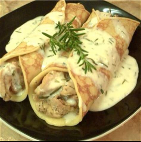 How many sugar are in chicken and mushroom crepes - calories, carbs, nutrition