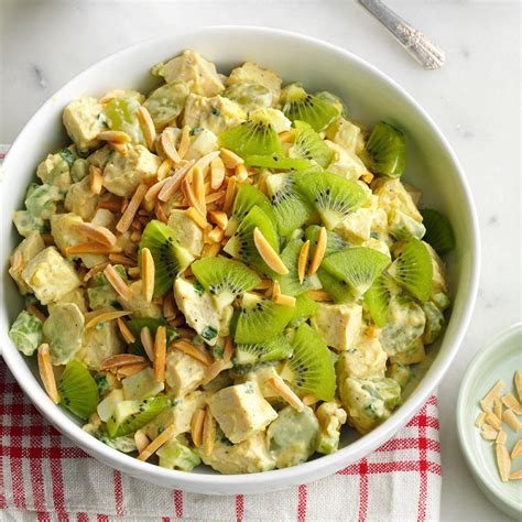 How many sugar are in chicken apple almond salad plate - calories, carbs, nutrition