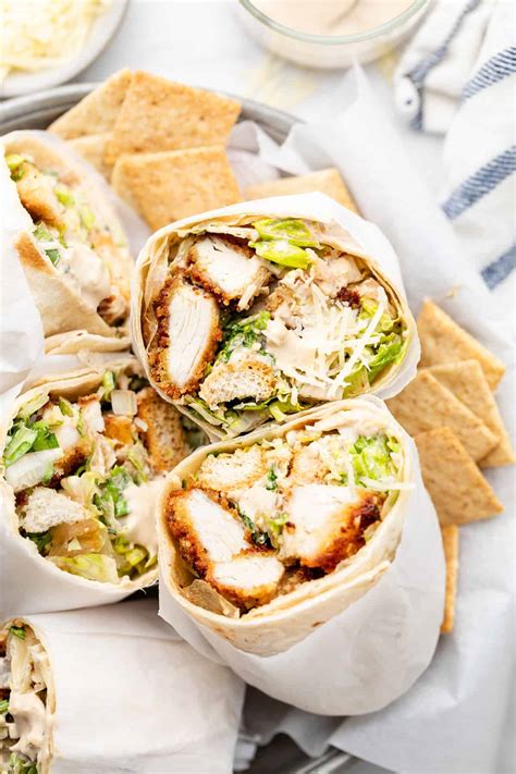 How many sugar are in chicken caesar club salad wrap - calories, carbs, nutrition