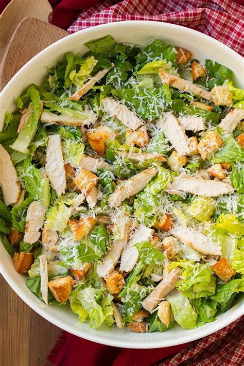 How many sugar are in chicken caesar salad bowl - calories, carbs, nutrition