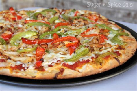 How many sugar are in chicken fajita pizza - calories, carbs, nutrition