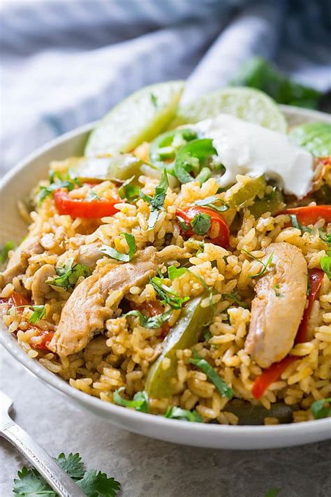 How many sugar are in chicken fajitas with citrus oregano brown rice pinto beans - calories, carbs, nutrition