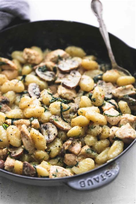 How many sugar are in chicken gnocchi - calories, carbs, nutrition