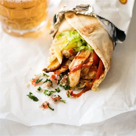 How many sugar are in chicken kebab sandwich - calories, carbs, nutrition