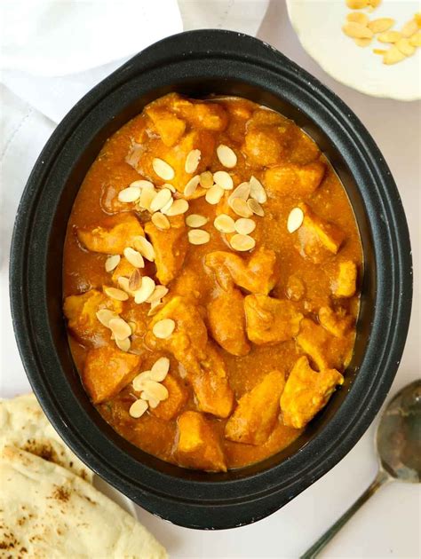 How many sugar are in chicken korma with flaked almonds - calories, carbs, nutrition