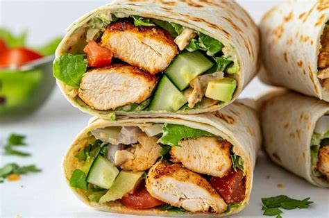 How many sugar are in chicken margharita panini wrap - calories, carbs, nutrition