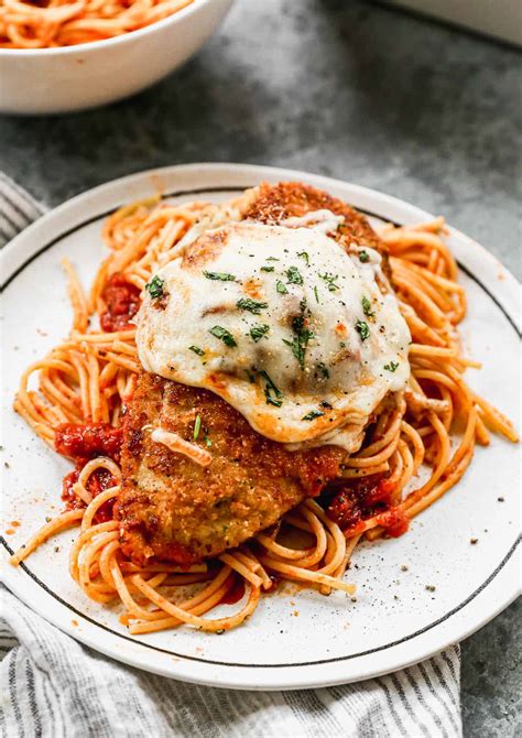 How many sugar are in chicken parmesan with pasta (1) - calories, carbs, nutrition