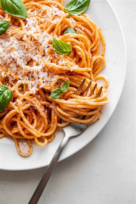 How many sugar are in chicken pasta pomodoro - calories, carbs, nutrition