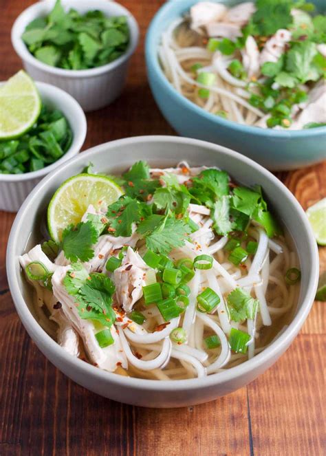 How many sugar are in chicken pho broth bowl - calories, carbs, nutrition