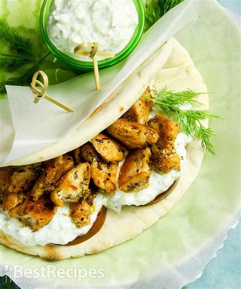 How many sugar are in chicken pita with tzatzki - calories, carbs, nutrition