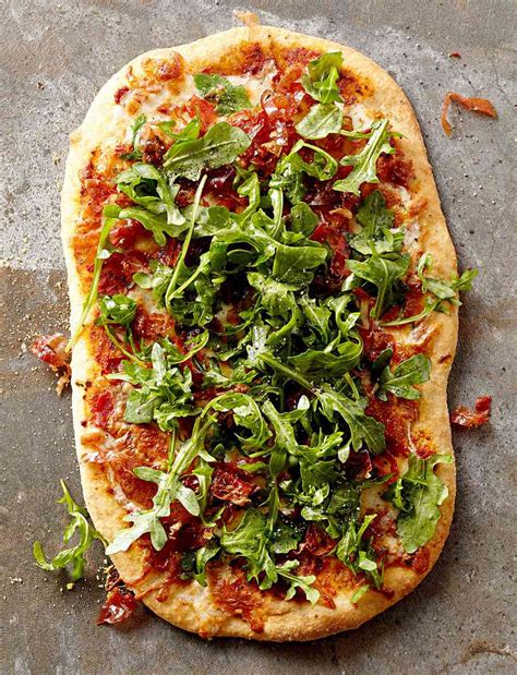 How many sugar are in chicken prosciutto flat bread - calories, carbs, nutrition