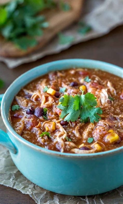 How many sugar are in chicken quinoa chili bowl - calories, carbs, nutrition