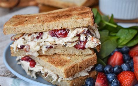 How many sugar are in chicken salad sandwich with almonds - calories, carbs, nutrition