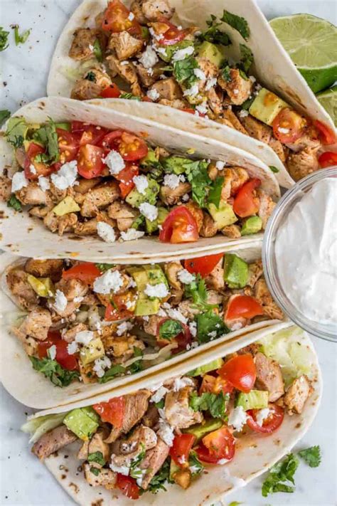 How many sugar are in chicken taco meat - calories, carbs, nutrition