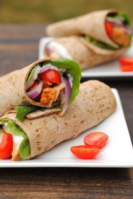 How many sugar are in chicken tandoori 1/2 wrap w/ veggies - calories, carbs, nutrition