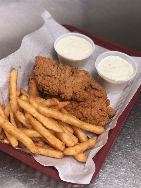 How many sugar are in chicken tenders basket - calories, carbs, nutrition