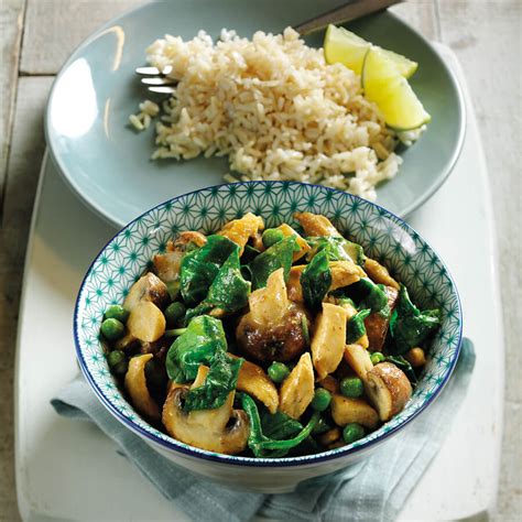 How many sugar are in chicken with spinach curry - calories, carbs, nutrition