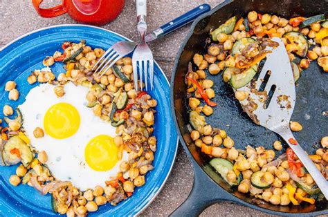 How many sugar are in chickpea hash on toast - calories, carbs, nutrition