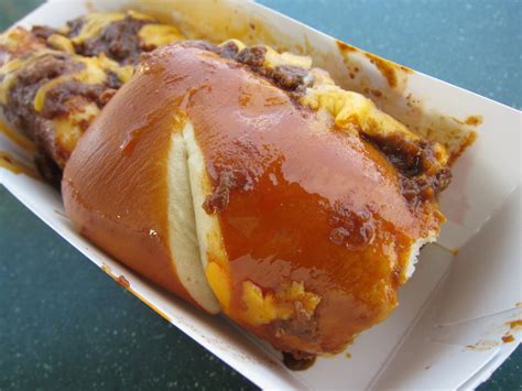 How many sugar are in chili cheese pretzel dog - calories, carbs, nutrition