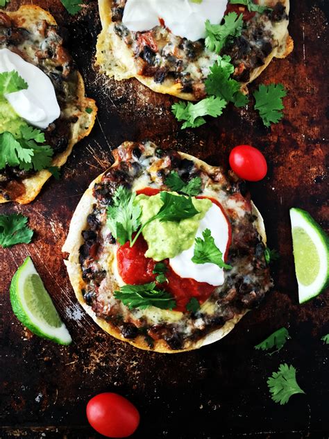 How many sugar are in chili lime black bean tostada - calories, carbs, nutrition