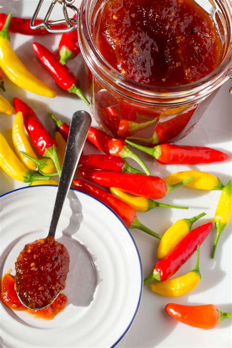 How many sugar are in chilli jam - calories, carbs, nutrition