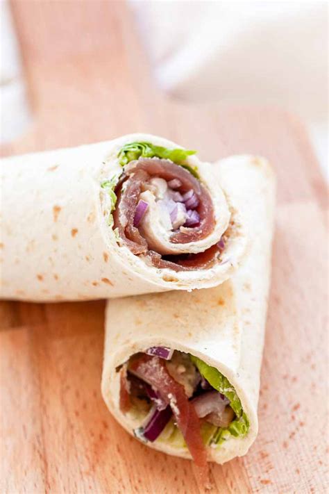 How many sugar are in chimichurri citrus tuna wrap - calories, carbs, nutrition