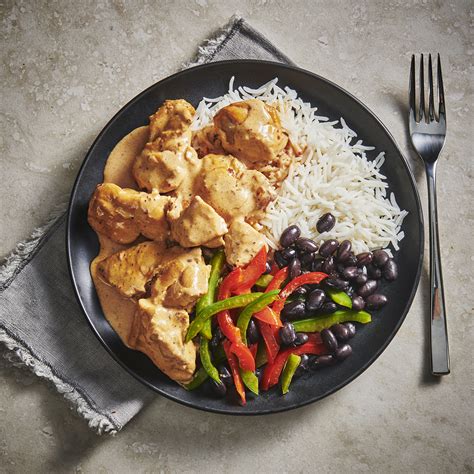 How many sugar are in chipotle - chicken burrito (with white rice & cheese) - calories, carbs, nutrition