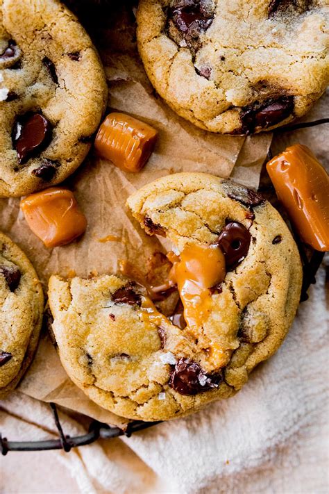 How many sugar are in chocolate carmel chip - calories, carbs, nutrition